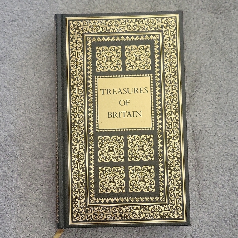 Vintage 1968 Treasures of Britain Coffee Table Book